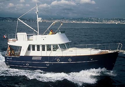 Beneteau Trawler 42 Motor Yacht Charter Croatia Running 2