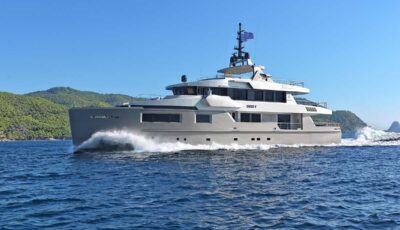 Giraud Luxury Charter Yacht Profile