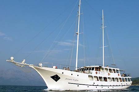 Croatia Cruise Adriatic Queen Running