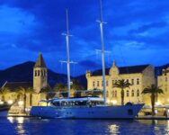 Yacht Charter Croatia Navilux Night