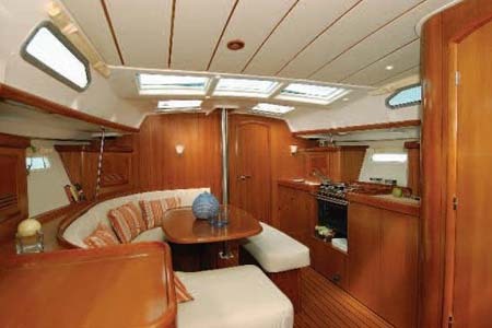 Beneteau Oceanis 393 Croatia Yacht Charter Salon