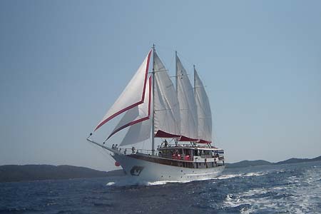 Cruise Croatia Charter Cruises Barbara Bow 2