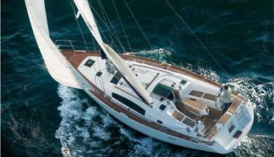Sail Greece Yacht Charter Beneteau Oceanis 40 Under Sails