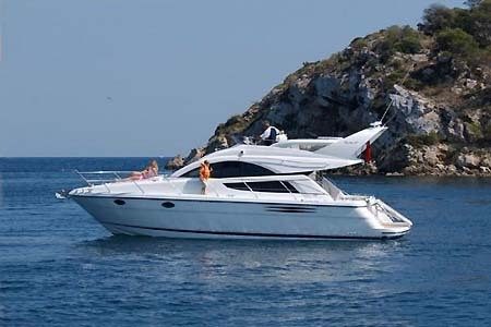 Yacht Charter Croatia Fairline Phantom 40 Anchor