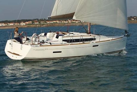 Sailboat Charter Greece Jeanneau Sun Odyssey 379 Stbd Side