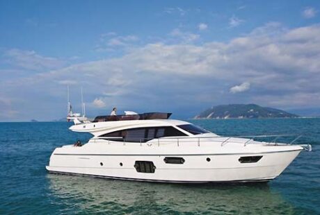 Yacht Charter Dubrovnik Ferretti 630 Anchor