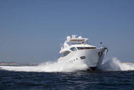 Play The Game Sunseeker 28m Bow