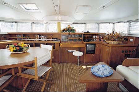 Catamaran Charter Croatia Lagoon 570 Salon1
