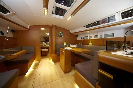 Yacht Charter Croatia Jeanneau 439 Salon2