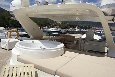 Yacht Charter Dubrovnik Montenegro Azimut 98 Flybridge Jacuzzi