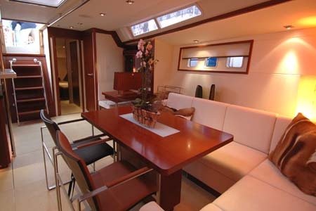 Yacht Charter Greece Hanse 630 Salon Dining