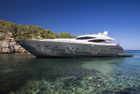 Pershing 90 Tiger Lily Of London Port Side