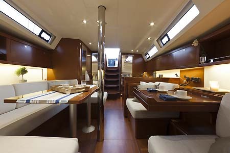 Yacht Charter Greece Beneteau 41 Salon1
