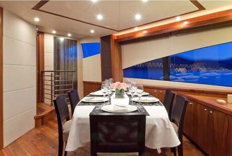 Sunseeker Yacht 90 Croatia Salon Dining Table