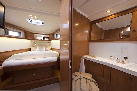 Yacht Charter Greece Beneteau Sense 50 Cabin2