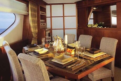 Azimut 85 Dining Table