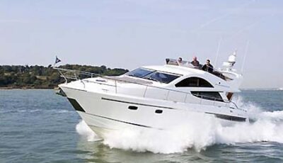 Yacht Charter Croatia Fairline Phantom 48 2
