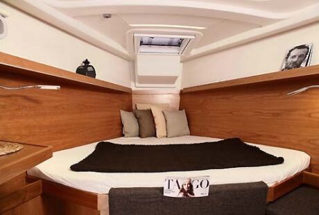Yacht Charter Croatia Hanse 415 Fwd Cabin