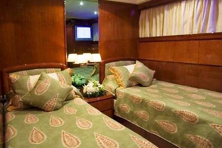 Yacht Charter Greece Obsession Twin Cabin
