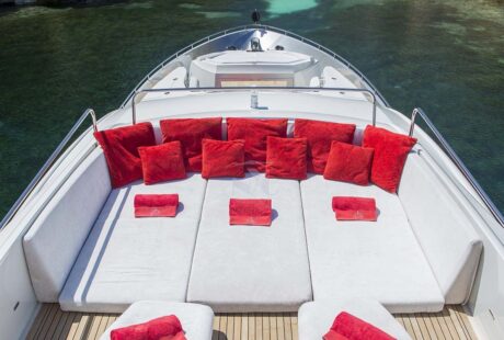 Pershing 90 Tiger Lily Of London Sun Bathing Area
