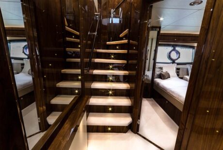Autumn Sunseeker 28m Stairs To Lower Deck Level