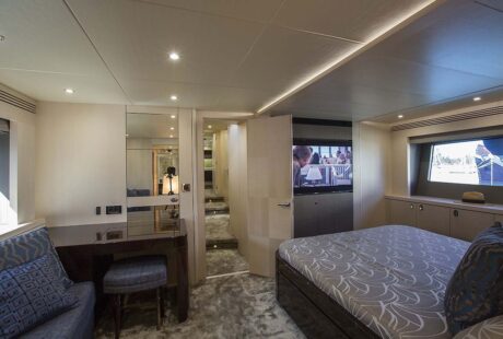 Sunseeker Yacht 75 Master Stateroom