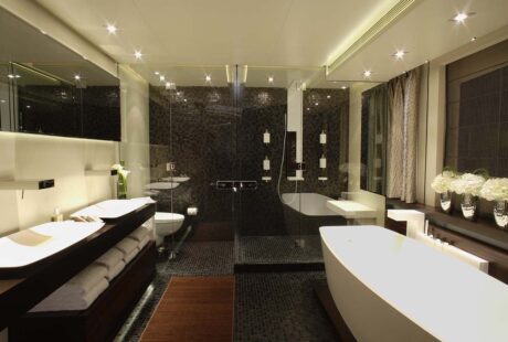 Inception Master Stateroom Bath