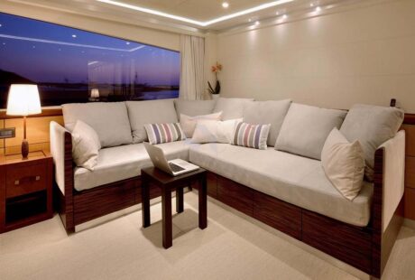 Quaranta Catamaran Master Cabin Convertible Lounge