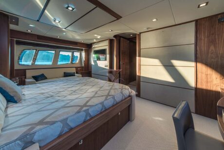 Sunseeker Yacht 80 Master Cabin