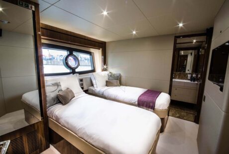 Autumn Sunseeker 28m Twin Cabin Other Angle