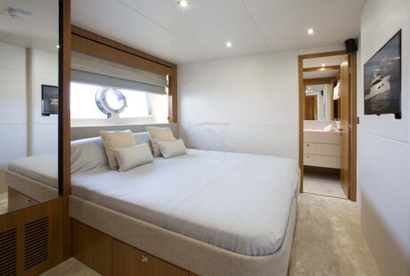 Play The Game Sunseeker 28m Twin Cabin Beds Converted Into Double