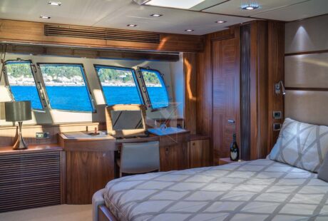 Sunseeker Yacht 80 Master Cabin Detail