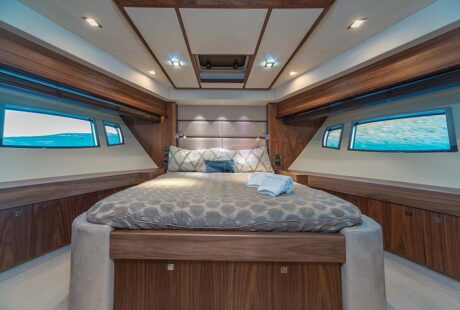 Sunseeker Yacht 80 Vip Cabin