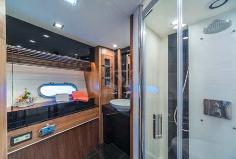 Sunseeker Yacht 80 Vip Cabin En Suite