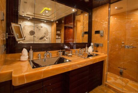 Dream Master Stateroom Bath Other View