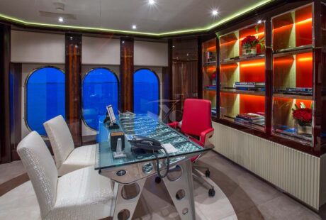 Dream Master Stateroom Office