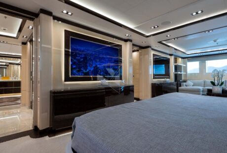 O Ptasia Main Deck Vip Suite En Suite Other Angle